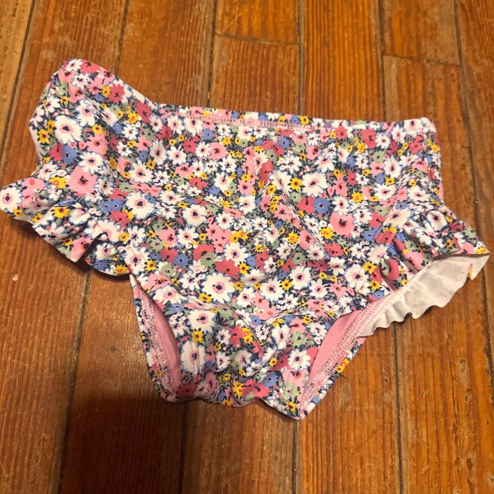 Baby Gap bikini bottom floral swim trunks toddler 18-24 months - Picture 1 of 4